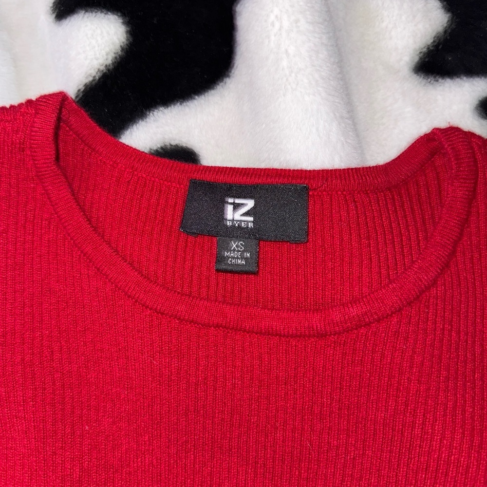 Red Ruffled Cold Shoulder Sweater - Picture 2 of 3